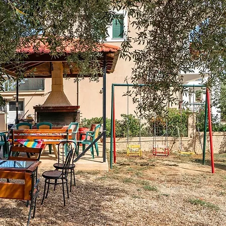 Apartamento Daratos 6 *