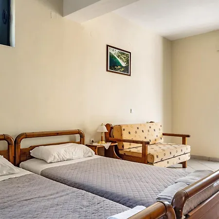 Apartamento Daratos 6 *